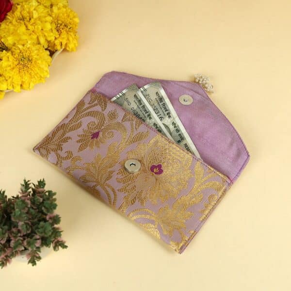 Stylish shagun envelopes in silk and brocade, blending tradition and elegance for festive gifting.