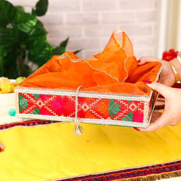 Phulkari Tissue Basket